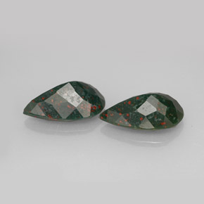 캐럿 천연 점박이 그린 블러드스톤 보석, 배 모양, 12.7×7.8 mm, 불투명체