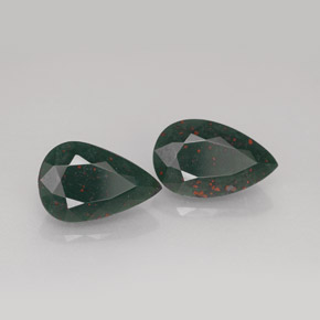 캐럿 천연 더럽혀진 녹색 혈석 보석, 배 모양, 불투명체