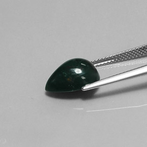 4.59캐럿 천연 점박이 그린 블러드스톤, 배 모양, 12.9×9.7 mm, 불투명체