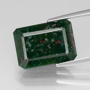 8.39캐럿 천연 점박이 그린 블러드스톤, 에메랄드 컷, 15.6×11.3 mm, 불투명체