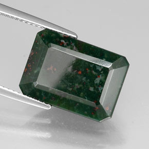 8.39캐럿 천연 점박이 그린 블러드스톤, 에메랄드 컷, 15.6×11.3 mm, 불투명체