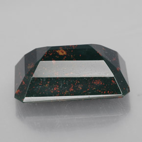 15.14캐럿 천연 점박이 그린 블러드스톤, 에메랄드 컷, 19.4×12.2 mm, 불투명체