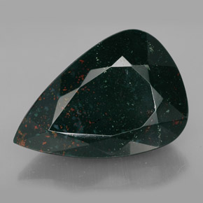31.74캐럿 천연 점박이 그린 블러드스톤, 배 모양, 26.9×18.4 mm, 불투명체