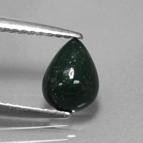 0.70캐럿 천연 점박이 그린 블러드스톤, 배 모양, 7.5×5.6 mm, 불투명체