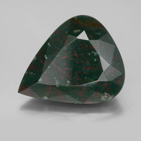 8.89캐럿 천연 점박이 그린 블러드스톤, 배 모양, 16.8×14 mm, 불투명체