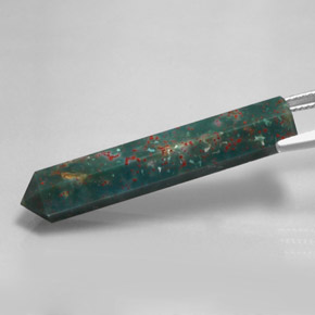 15.50캐럿 천연 점박이 그린 블러드스톤, 멋진 모양, 36.8×7.2 mm, 불투명체