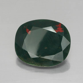 8.85캐럿 천연 점박이 그린 블러드스톤, 타원형 컷, 16.2×13.7 mm, 불투명체