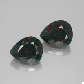 캐럿 천연 점박이 그린 블러드스톤 보석, 배 모양, 9.3×7.7 mm, 불투명체