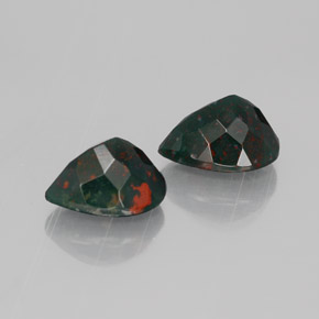 캐럿 천연 점박이 그린 블러드스톤 보석, 배 모양, 9.3×7.7 mm, 불투명체