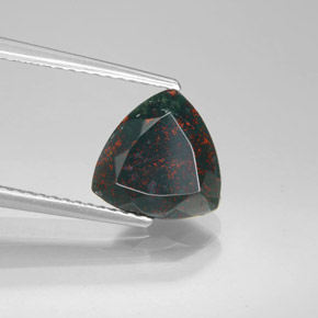 1.90캐럿 천연 점박이 그린 블러드스톤, 트릴리언, 9.1×9 mm, 불투명체