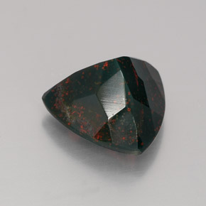 4.76캐럿 천연 점박이 그린 블러드스톤, 트릴리언, 11.9×11.8 mm, 불투명체