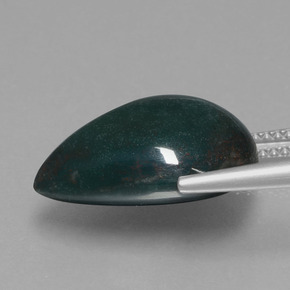 10.09캐럿 천연 점박이 그린 블러드스톤, 배 모양, 17.2×12.7 mm, 불투명체