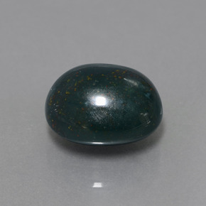 11.31캐럿 천연 여러 가지 빛깔의 녹색 블러드스톤, 타원형 컷, 14.7×12.7 mm, 불투명체