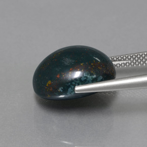 11.31캐럿 천연 여러 가지 빛깔의 녹색 블러드스톤, 타원형 컷, 14.7×12.7 mm, 불투명체