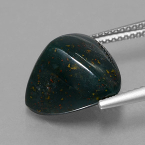 7.42캐럿 천연 여러 가지 빛깔의 녹색 혈석, 일조, 불투명체