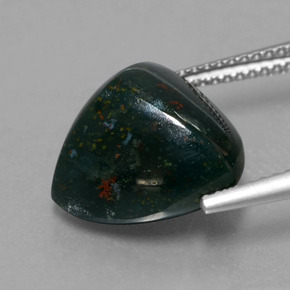 7.65캐럿 천연 점박이 그린 블러드스톤, 트릴리언, 12.8×12.8 mm, 불투명체