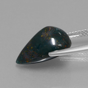 6.94캐럿 천연 점박이 그린 블러드스톤, 배 모양, 14.9×10.5 mm, 불투명체
