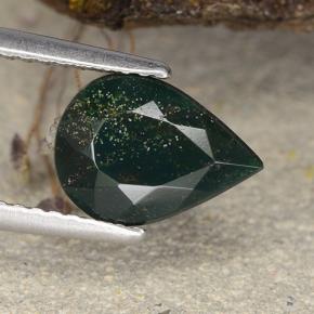1.93캐럿 천연 점박이 그린 블러드스톤, 배 모양, 9.8×7.2 mm, 불투명체
