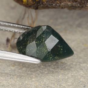 1.93캐럿 천연 점박이 그린 블러드스톤, 배 모양, 9.8×7.2 mm, 불투명체