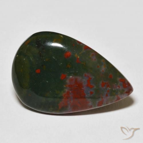 22.06캐럿 천연 녹색과 빨강 블러드스톤, 배 모양, 29.1×19.5 mm, 불투명체