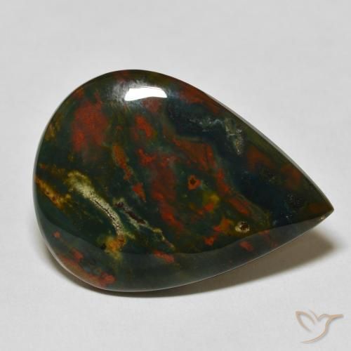 26.03ct 자연스러운 녹색과 빨강 혈석, 배 모양, 불투명체