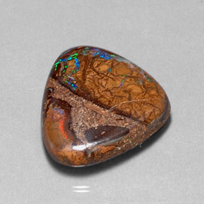 16.78캐럿 천연 멀티컬러 볼더 오팔, 트릴리언, 21.3×18.2 mm, 불투명체