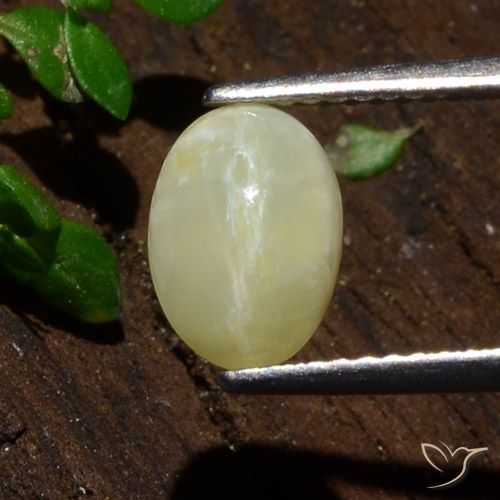 1.80ct 자연스러운 미디엄 라이트 옐로우 캣츠아이 오팔, 타원형, 투명한