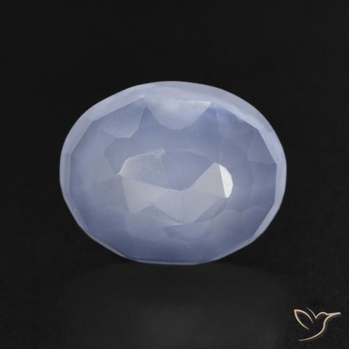 3.44ct 자연스러운 자줏빛을 띤 파란색 옥수, 타원형, 투명한