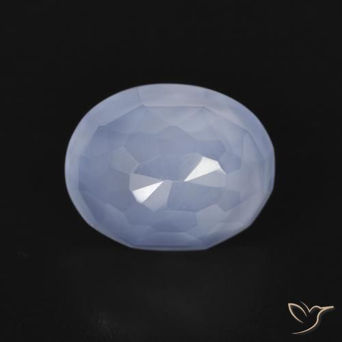 2.90ct 자연스러운 자줏빛을 띤 파란색 옥수, 타원형, 투명한