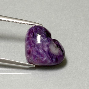 6.66캐럿 천연 바이올렛 차로아이트, 하트 모양, 14.6×11.4 mm, 불투명체