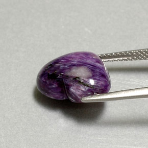 6.66캐럿 천연 바이올렛 차로아이트, 하트 모양, 14.6×11.4 mm, 불투명체