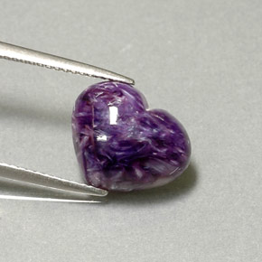 5.06캐럿 천연 바이올렛 차로아이트, 하트 모양, 13×10.6 mm, 불투명체