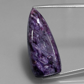 27.21캐럿 천연 바이올렛 차로아이트, 멋진 모양, 31.9×14.1 mm, 불투명체