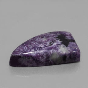 33.50캐럿 천연 바이올렛 차로아이트, 멋진 모양, 30.1×17.4 mm, 불투명체