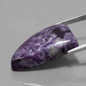 33.50캐럿 천연 바이올렛 차로아이트, 멋진 모양, 30.1×17.4 mm, 불투명체