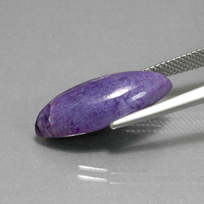 6.82캐럿 천연 바이올렛 차로아이트, 마퀴즈, 20.6×8.9 mm, 불투명체