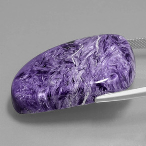 63.04캐럿 천연 제비꽃 차로아이트, 멋진 모양, 불투명체