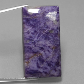 67.35캐럿 천연 바이올렛 차로아이트, 바게트, 38.1×20.2 mm, 불투명체