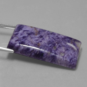 67.35캐럿 천연 바이올렛 차로아이트, 바게트, 38.1×20.2 mm, 불투명체