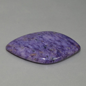 69.68캐럿 천연 미디엄 바이올렛 차로아이트, 멋진 모양, 51.3×32.8 mm, 불투명체