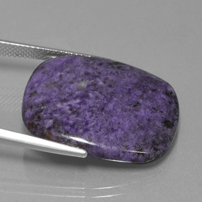 22.52캐럿 천연 바이올렛 차로아이트, 쿠션 컷, 25.1×21.9 mm, 불투명체