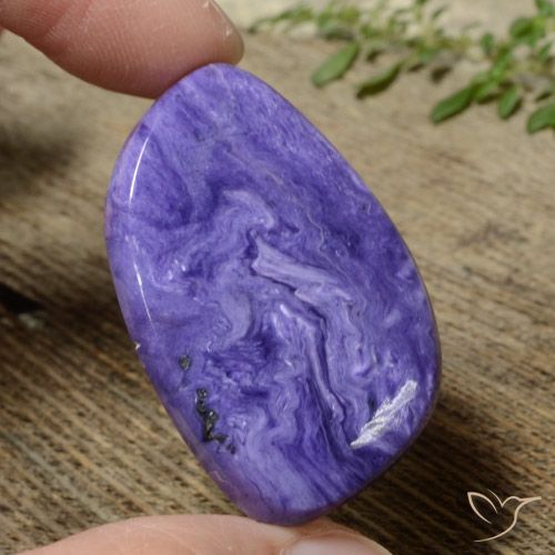 39.50ct 자연스러운 인텐스 바이올렛 차로아이트, 팬시한, 불투명체