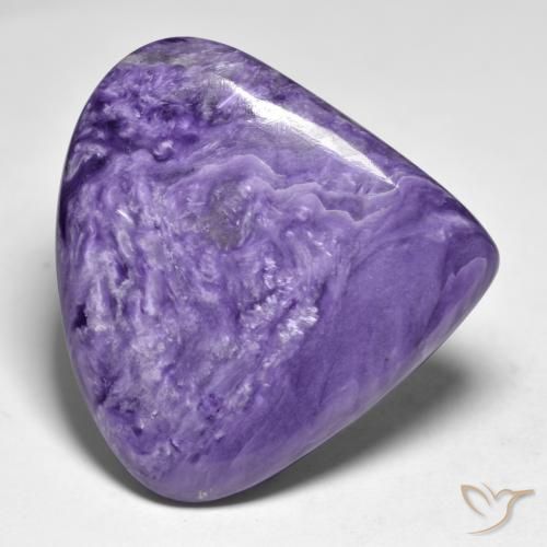 51.09캐럿 천연 미디엄 바이올렛 차로아이트, 배 모양, 35.8×33.7 mm, 불투명체