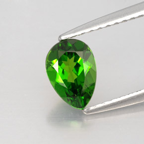 0.79캐럿 천연 그린 크롬 디옵사이드, 배 모양, 7.1×4.9 mm, VVS-VS