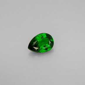 0.73캐럿 천연 그린 크롬 디옵사이드, 배 모양, 7.1×5.1 mm, VS