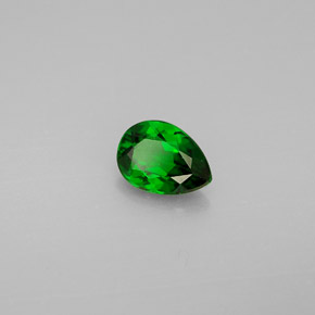 0.73캐럿 천연 그린 크롬 디옵사이드, 배 모양, 7.1×5.1 mm, VS