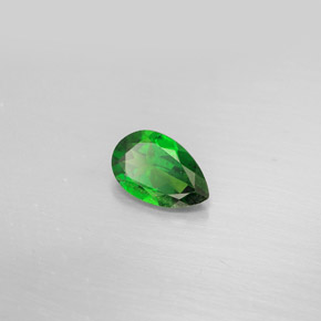 0.77캐럿 천연 그린 크롬 디옵사이드, 배 모양, 8×5.2 mm, VS