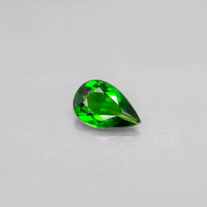 0.68캐럿 천연 그린 크롬 디옵사이드, 배 모양, 7.6×4.9 mm, VVS-VS