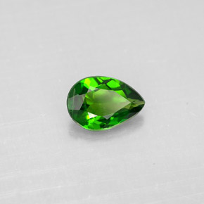 0.62캐럿 천연 그린 크롬 디옵사이드, 배 모양, 6.9×4.8 mm, VS