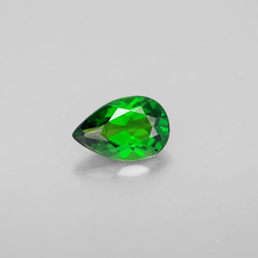 0.64캐럿 천연 그린 크롬 디옵사이드, 배 모양, 7.1×4.7 mm, VVS